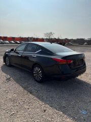 2023 Nissan Altima SV FWD - Exterior Rear Left Corner Image